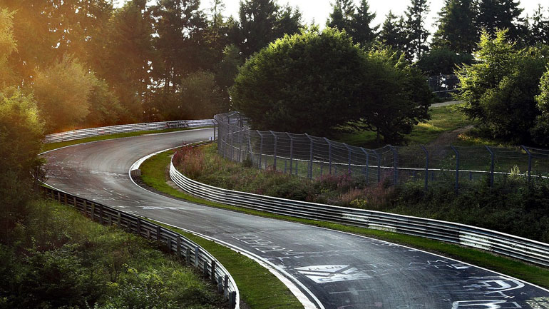Έκλεισε η πίστα του Nurburgring